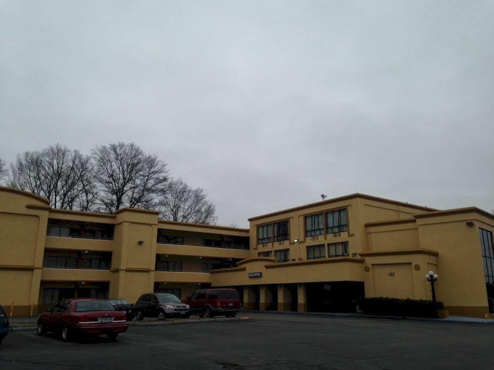 Diamond Inn & Suites Richmond Exterior foto